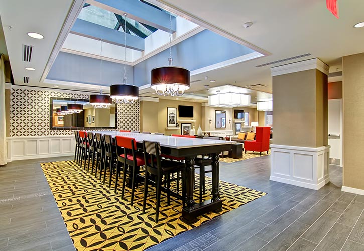 Hampton Inn and Suites formal dining space